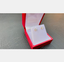 Load image into Gallery viewer, #565 - .60 Carat TW - VS Diamond Screwback Studs - 14kt Yellow Gold