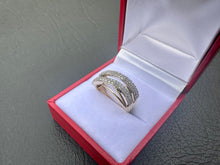 Load image into Gallery viewer, #590 - 10kt Yellow Gold 1/4 Carat Diamond Cluster Size 7