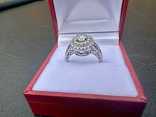 Load image into Gallery viewer, #598 - 14kt - White Gold .99ct Engagement Ring - Size 5