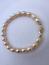 Load image into Gallery viewer, #400 - 7”, 14kt Yellow Gold, Chinese Freshwater Pearl Bracelet
