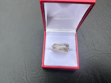 Load image into Gallery viewer, #590 - 10kt Yellow Gold 1/4 Carat Diamond Cluster Size 7