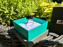 Load image into Gallery viewer, #719 - EFFY 14kt Yellow Gold, Onyx & Diamond Panther Ring, Size 7