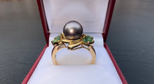 Load image into Gallery viewer, #374 - 14k Yellow Gold, Black Akoya Pearl & Emerald Ring, Size 7 3/4
