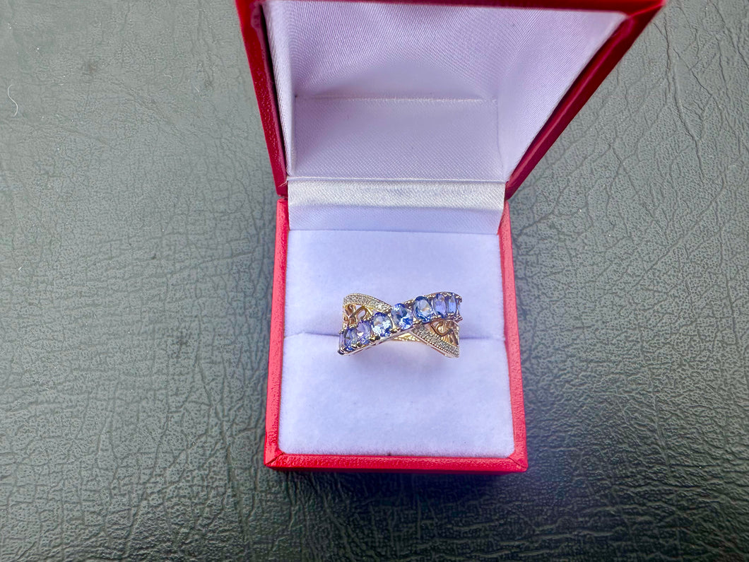 #592 - 14kt Yellow Gold, Tanzanite & Diamond Ring Size 5