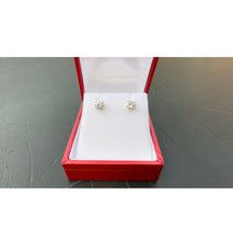 Load image into Gallery viewer, #565 - .60 Carat TW - VS Diamond Screwback Studs - 14kt Yellow Gold

