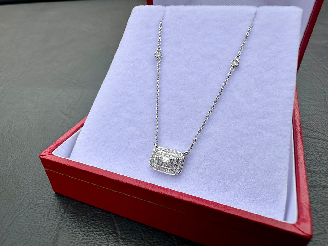 #622 - 14kt White Gold, Diamond Pendant & Chain. Adjustable