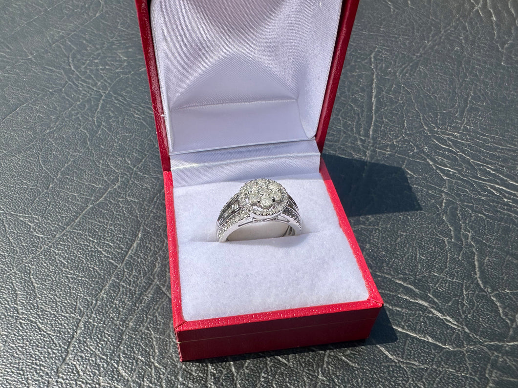 #632 - 10kt White Gold, .91 Carat Diamond Ring, Size 6
