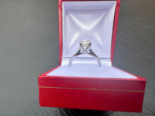 Load image into Gallery viewer, #560 - 1.16ct Centre Diamond, VVS2. Engagement Ring, Size 6
