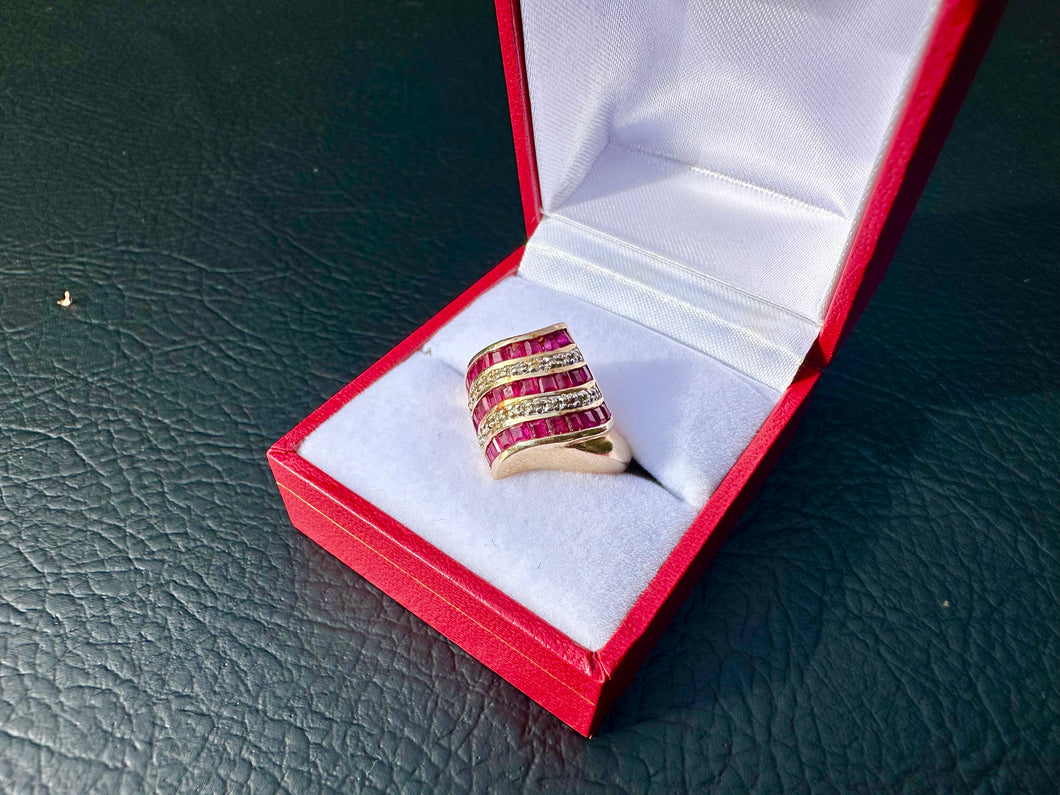 #745 - 14kt Yellow Gold, Ruby & Diamond Ring Size 6