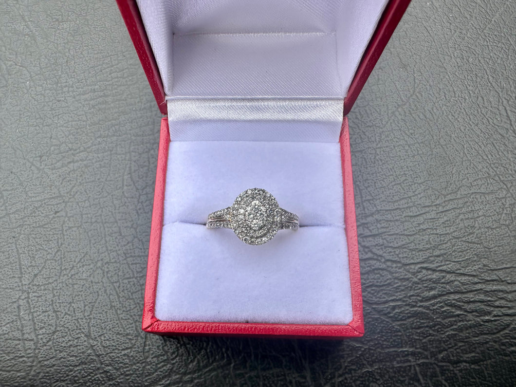 #588 - 14kt Yellow Gold, .45 Carat Oval Diamond Ring, Size 7
