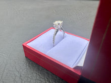 Load image into Gallery viewer, #560 - 1.16ct Centre Diamond, VVS2. Engagement Ring, Size 6
