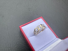 Load image into Gallery viewer, #583 - 14kt Curb Link Design Diamond Band, Size 5

