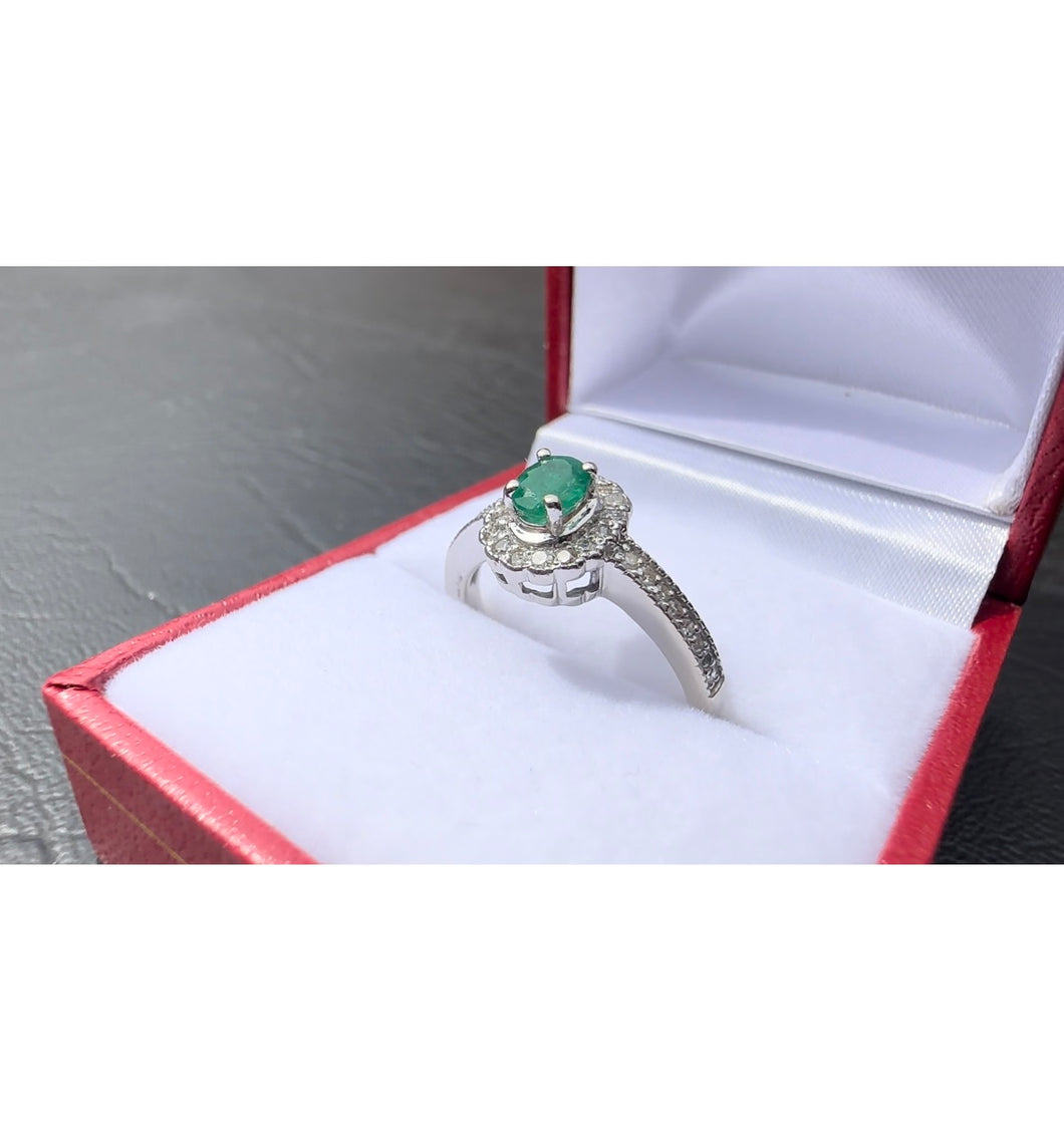 #518 - 14kt White Gold,Emerald & Diamond Ring, Size 7 1/4